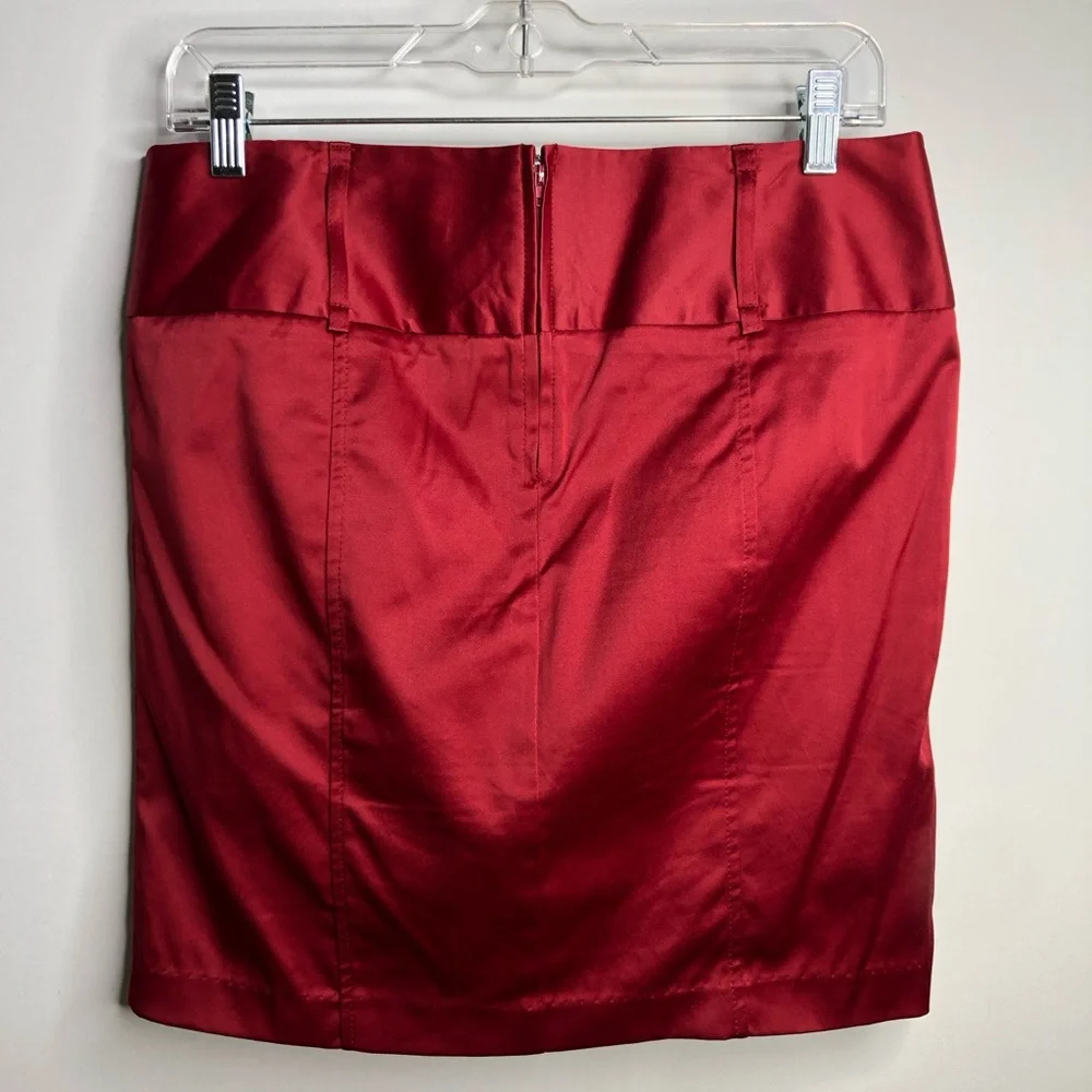 21 as Forever 21 Red Satin Mini Large Skirt